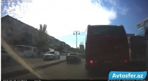 “BakuBus” avtobusu niyə dayanacaqdan kənarda dayanır? – MMC cavab verdi