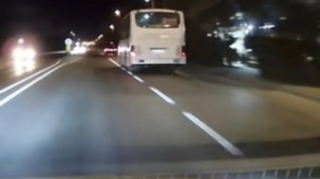 Bakıda avtobus sürücüsünün ani diqqətsizliyi faciəyə səbəb olacaqdı - ANBAAN VİDEO 