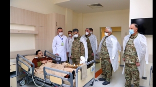 Zakir Həsənov  bayramlar münasibətilə hərbi hospitalda olub  - FOTO - VİDEO