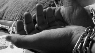 Azərbaycan 13 nəfəri insan alverinə görə axtarışa verib: Hamısı qadındır    - FOTO