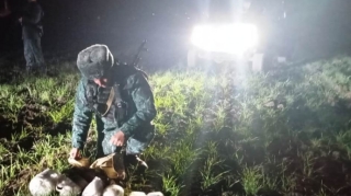 Ölkə ərazisinə narkotik vasitələri keçirməyə cəhd edən şəxs saxlanılıb - FOTO 