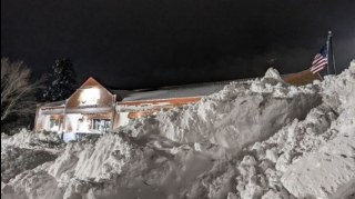 Число жертв снежной бури в США превысило 45 человек  - ВИДЕО