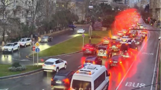 На каких улицах Баку 15 января наблюдаются транспортные заторы? 