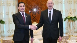 Türkmənistan prezidenti İlham Əliyevi təbrik etdi