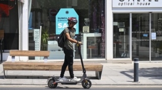 Ali məhkəməndən maraqlı qərar - Belə insanlar skuter sürə bilməz 