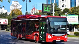 Həftəsonu ictimai nəqliyyatın fəaliyyətinə qoyulan qadağanın müddəti artırıldı