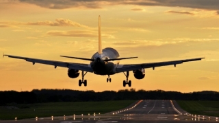 Pakistan Hindistan aviaşirkətləri üçün hava məkanının bağlanmasını iyunun 24-dək uzadıb 