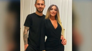  Məşhur futbolçunun ailəsi təhlükəsizlik zolağına çıxdı, polis siqnalı  ilə görün nələr etdi  - VİDEO