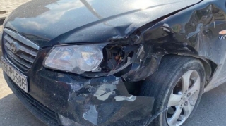 Sumqayıtda iki avtomobil toqquşdu