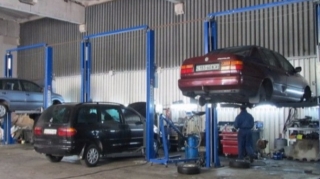 Xızıda avtomobil 63 yaşlı kişinin üzərinə aşıb 