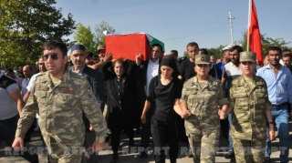 Şəhid gizir Seyfəddin Muradov Ağstafada torpağa tapşırılıb 