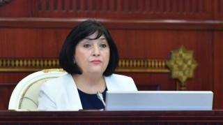 Milli Məclisin sədri deputatlara irad bildirib