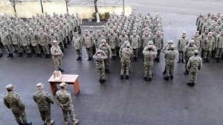 Naxçıvanda gənc əsgərlərə sertifikatlar təqdim olundu