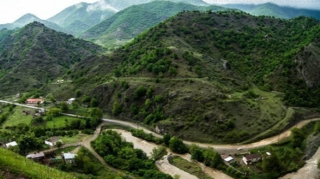 Ağdərənin Vəngli kəndinə növbəti köç yola salındı 