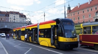 Tramvay oğurlayıb sərnişin daşıdı