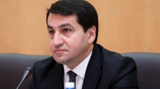 Гаджиев: Азербайджан призывает Россию взять ответственность в деле о сбитом самолете AZAL 