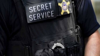 Prezidentin iqamətgahına girmək istəyən şəxs güllələndi 