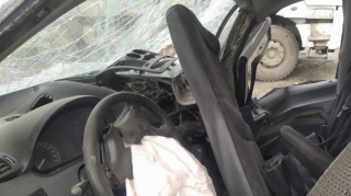 Şirvanda iki avtomobil toqquşub, xəsarət alan var  