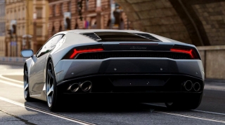 “Lamborghini” avtobusla toqquşdu – milyonluq qəza   - VİDEO