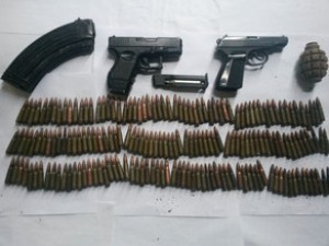 Vətəndaşlardan avtomat, tüfənd, tapança götürülüb