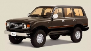 Flex atelyesi "Toyota Land Cruiser" ofrouderlərini “yaşlandırmağı” təklif edir