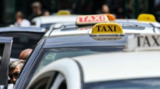 Taksilər üçün yeni zolaqlar yaradılır? - FOTO 