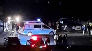 Kürdəxanı yolunda iki avtomobil toqquşdu: xəsarət alanlar var   - VİDEO