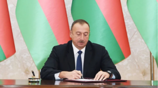 Президент наградил сотрудников Госкомитета по градостроительству и архитектуре 