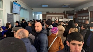 TƏBİB-in sistemi yenidən çökdü - Növbələr yarandı 