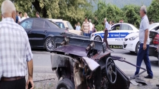 Qəbələdə zəncirvarı avtomobil qəzası baş verib - FOTO 