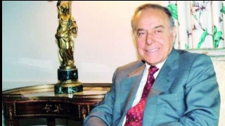 Valentin İvanov:  “Heydər Əliyevin səyləri nəticəsində təkcə dəmir yolları deyil, həm də şəhərlər salınıb”