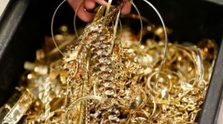 Bakıda evdən 8 min manatlıq OĞURLUQ 