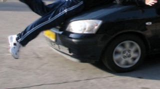 78 yaşlı kişini maşın vurub öldürdü