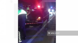 “Nissan” qəfil yola çıxan 3 nəfəri vurdu: ana,uşaq, nənə öldü 