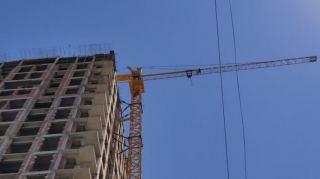 Bakıda tikinti şirkətinə krandan istifadə etmək QADAĞAN OLUNDU - FOTO - VİDEO 