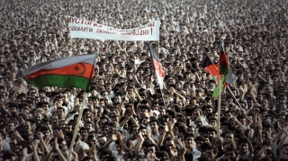 В Азербайджане отмечается День национального возрождения 