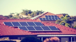 Bu ölkə tam olaraq günəş enerjisinə keçidə hazırlaşır