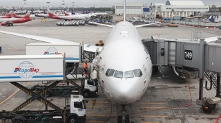 Moskva aeroportlarında təyyarələr kütləvi şəkildə gecikir, 21 reys ləğv olunub 