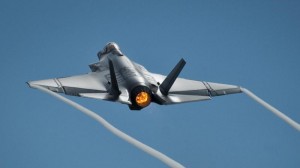 Əsirlikdən qayıdan pilot bığları ilə məşhurlaşdı – FOTO