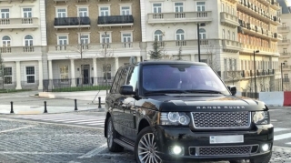 Bakıda "Range Rover"dən oğurluq edildi 