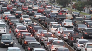 Bakıdakı sıxlığı bu cür aradan qaldırmaq olar - Avtomobil sayına limit ... 