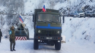 Zaxarova:  Hazırda Laçın yolundan humanitar yardım kolonu keçir