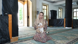 Leyla Əliyeva Yevlaxda Cümə məscidində - FOTOLAR  - YENİLƏNİB