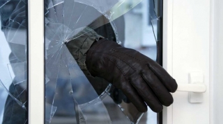 Şamaxıda evdən 25 000 manatlıq qızıl oğurlanıb