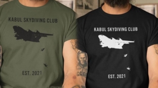 Təyyarədən yıxılan əfqanların köynəyini hazırlayıb, lağa qoydular - VİDEO 