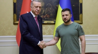 Ərdoğan Zelenskiyə Ukrayna ilə Rusiya arasında vasitəçilik etməyə hazır olduğunu bildirib