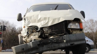 Qubada avtomobil piyadanı vuraraq öldürüb 