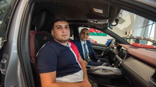 “Geely Azərbaycan” Camal Alxasova avtomobil hədiyyə etdi - FOTO 