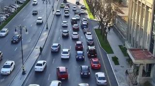 Bakının bir sıra yollarında tıxac yaranıb - SİYAHI 