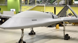 Türkiyənin ilk silahlı pilotsuz uçuş aparatı “Bayraktar TB3” “TEKNOFEST”də  sərgilənəcək